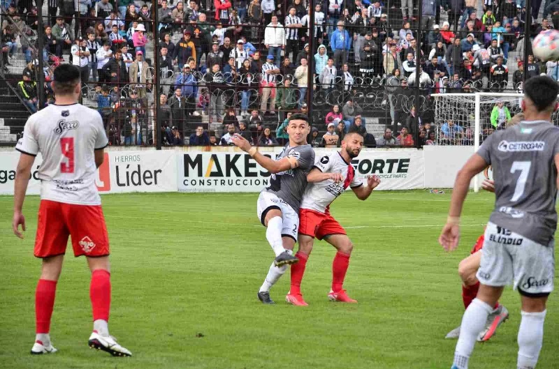 Defensores de Belgrano vs Chaco For Ever đối đầu căng thẳng