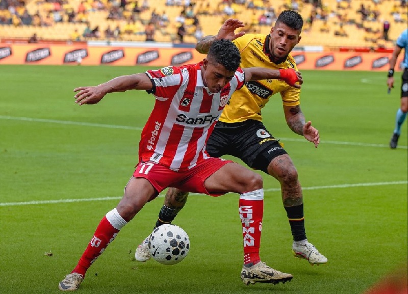Tecnico Universitario vs Barcelona SC đối đầu hấp dẫn