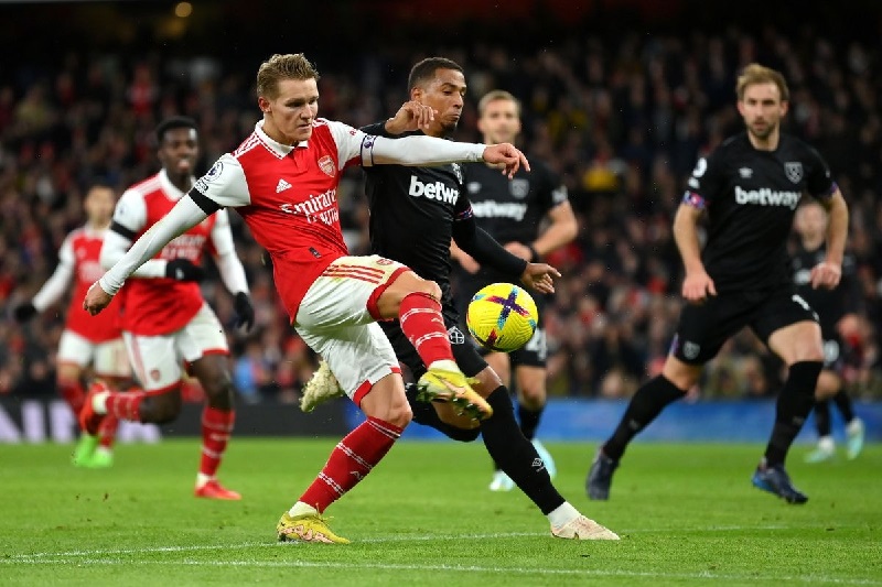 Trận đấu West Ham United vs Arsenal chinh phục người hâm mộ