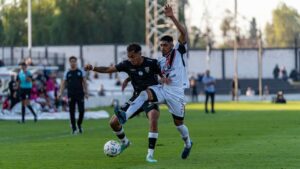 Nueva Chicago football