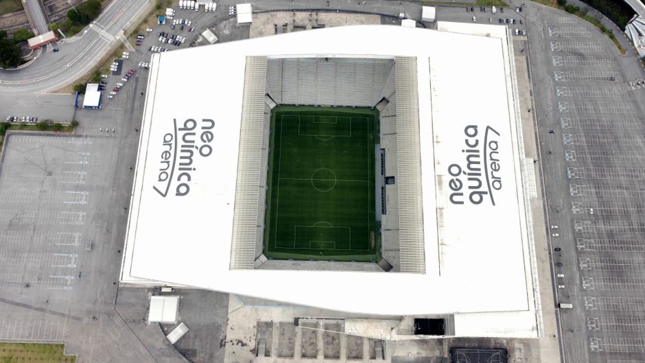 Soi kèo Barcelona – không khí sân cỏ