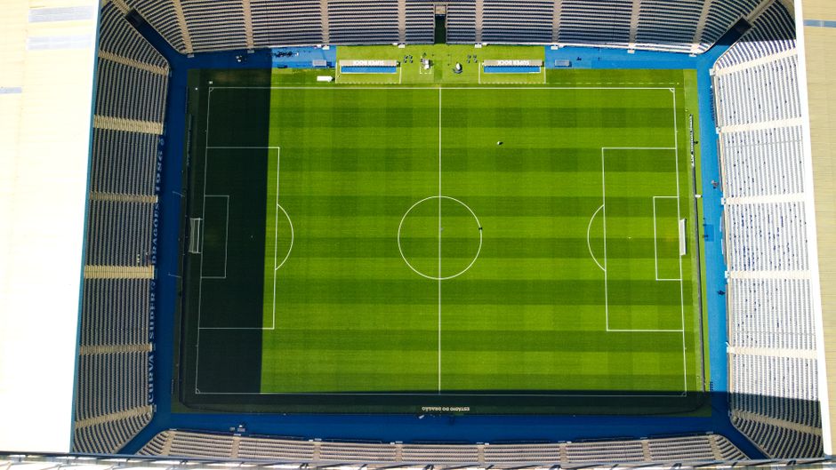 Soi kèo Tottenham – không khí sân cỏ
