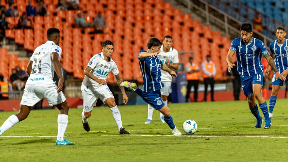 Soi kèo Inter Milan – không khí sân cỏ